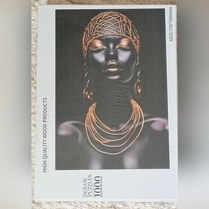 1000 Piece Black and Gold Puzzle